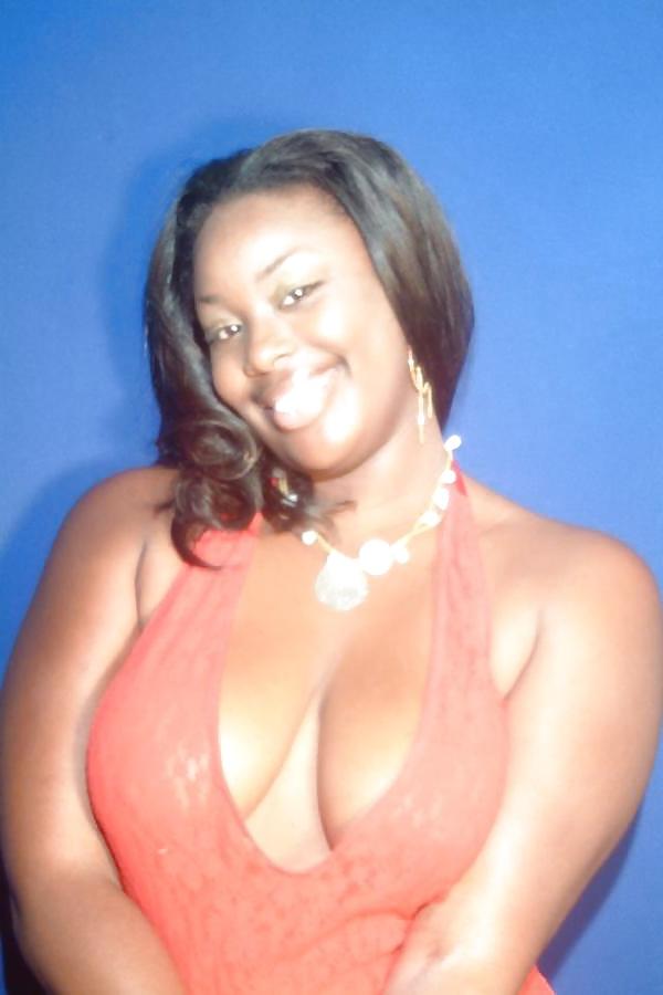 24P Thick Beautiful Ebony Babe From Flavor of Love