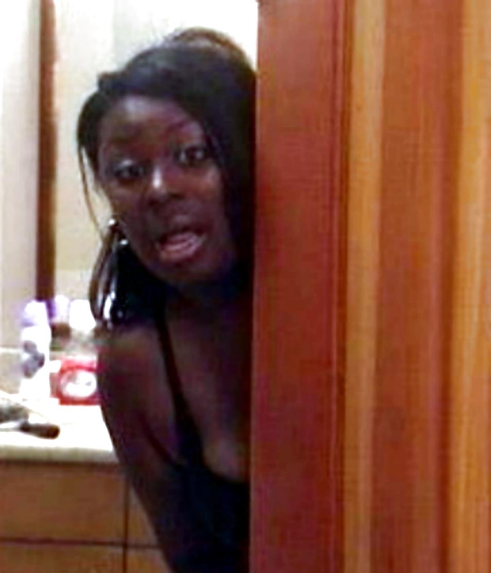 24P Thick Beautiful Ebony Babe From Flavor of Love