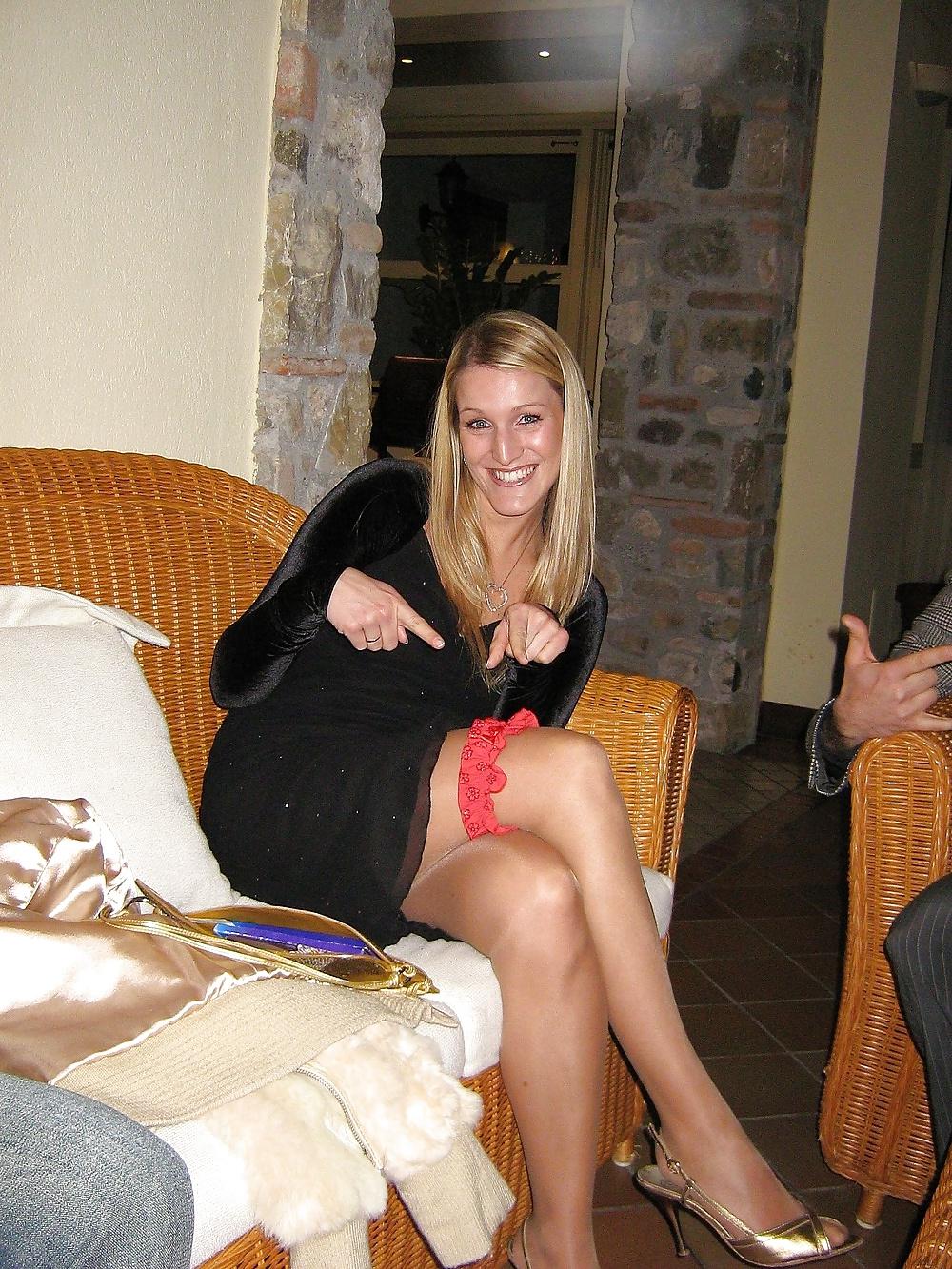 25P Hot pantyhose babes 26