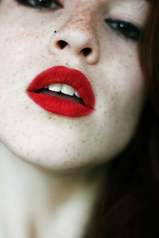 20P Roter Lippenstift ist immer eine nette Geste