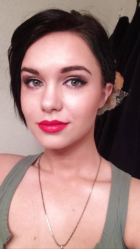 20P Roter Lippenstift ist immer eine nette Geste