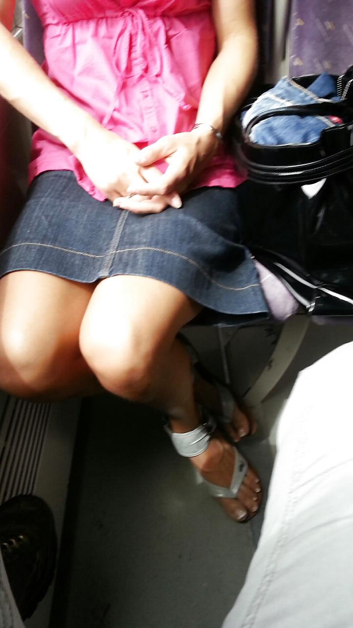 8P French lover girl feet on train