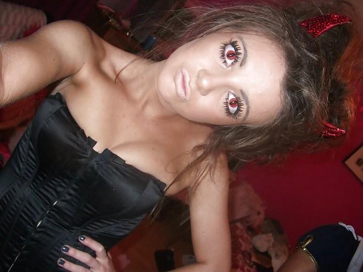 25P TEEN SLUT GEORGINA .DIRTY COMMENTS!!!