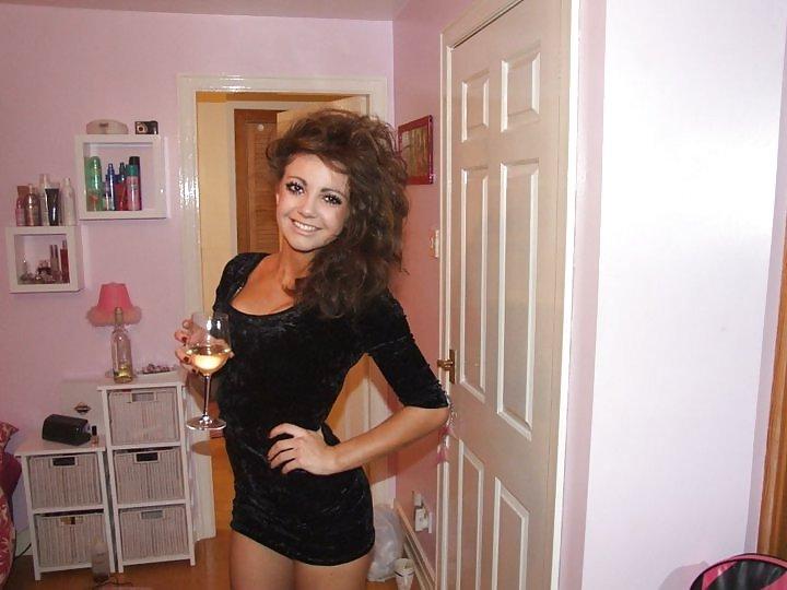 25P TEEN SLUT GEORGINA .DIRTY COMMENTS!!!