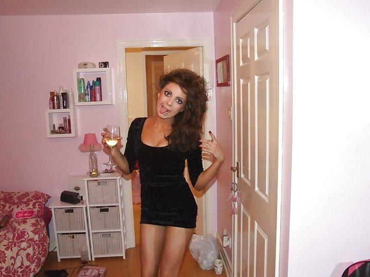 25P TEEN SLUT GEORGINA .DIRTY COMMENTS!!!