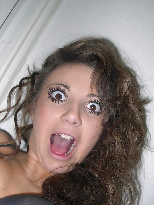 25P TEEN SLUT GEORGINA .DIRTY COMMENTS!!!