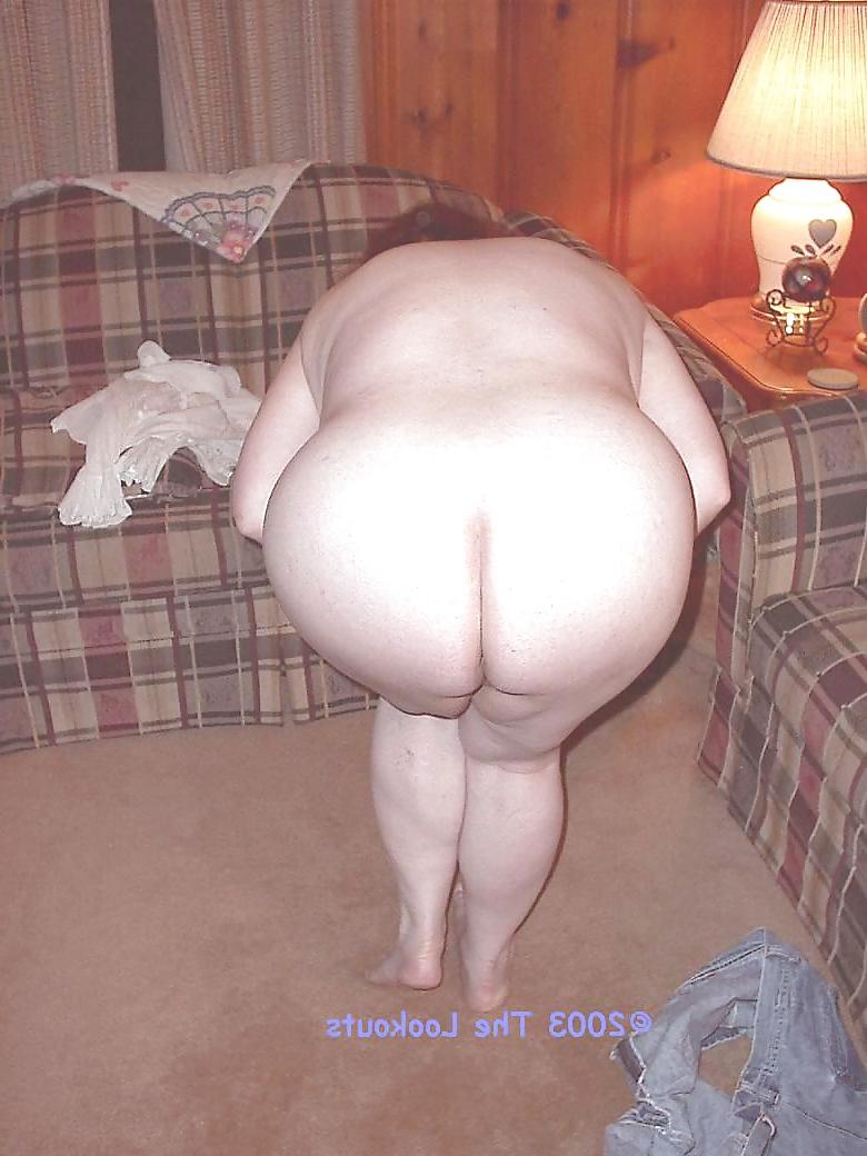 25P Amazing mature beauty
