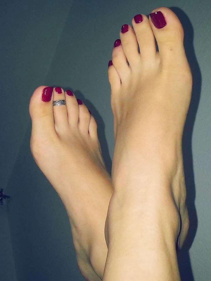 5P Wifes footjob 2