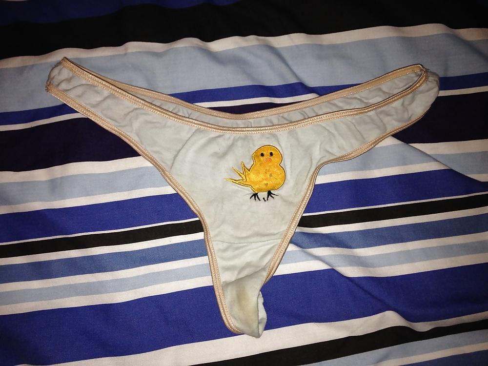 11P My Cousins Dirty Panties