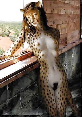 24P BODY PAINT GIRLS