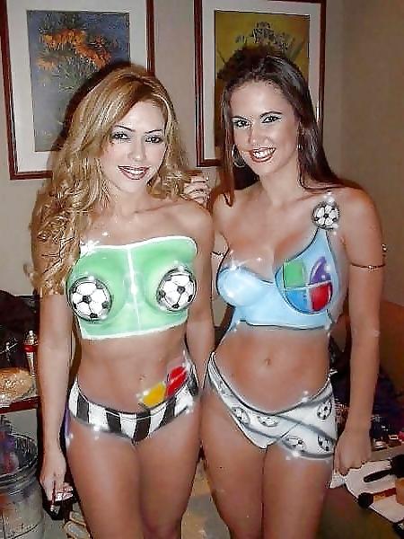 24P BODY PAINT GIRLS