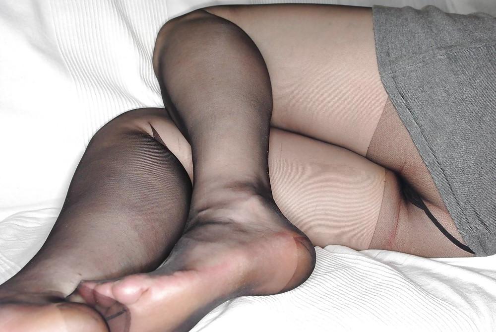 25P Upskirt and pantyhose for my friends 4