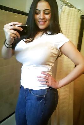 15P Busty Amatuer 27