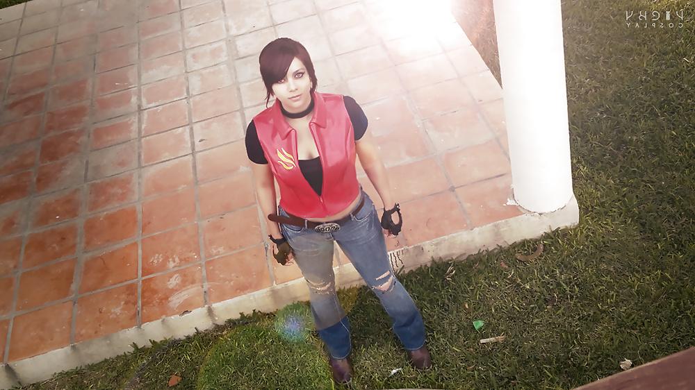 25P Claire Redfield Cosplay Vicky Martinez