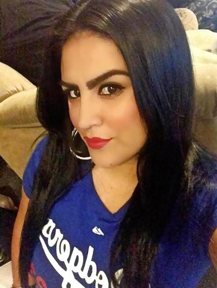 21P Thick latina