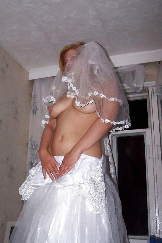 22P Wedding dress