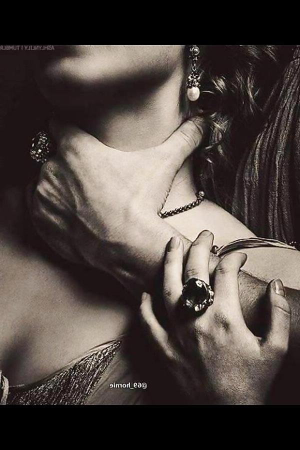 16P Sensual Pics