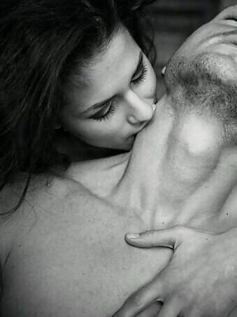 16P Sensual Pics