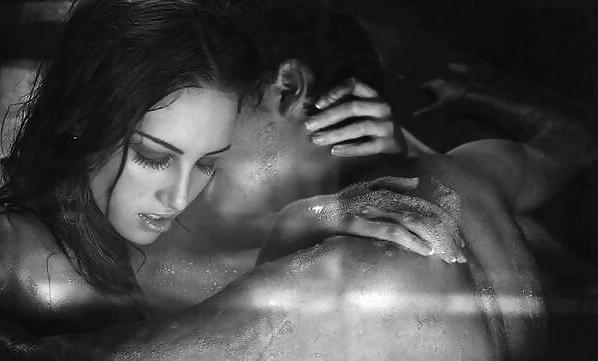 16P Sensual Pics