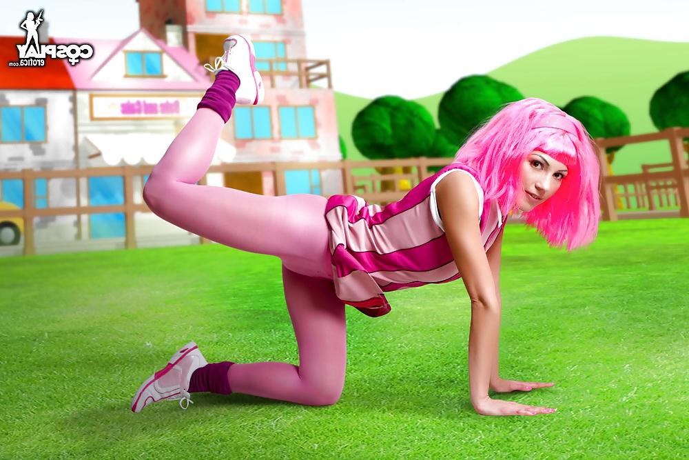 25P Cosplay - Stephanie