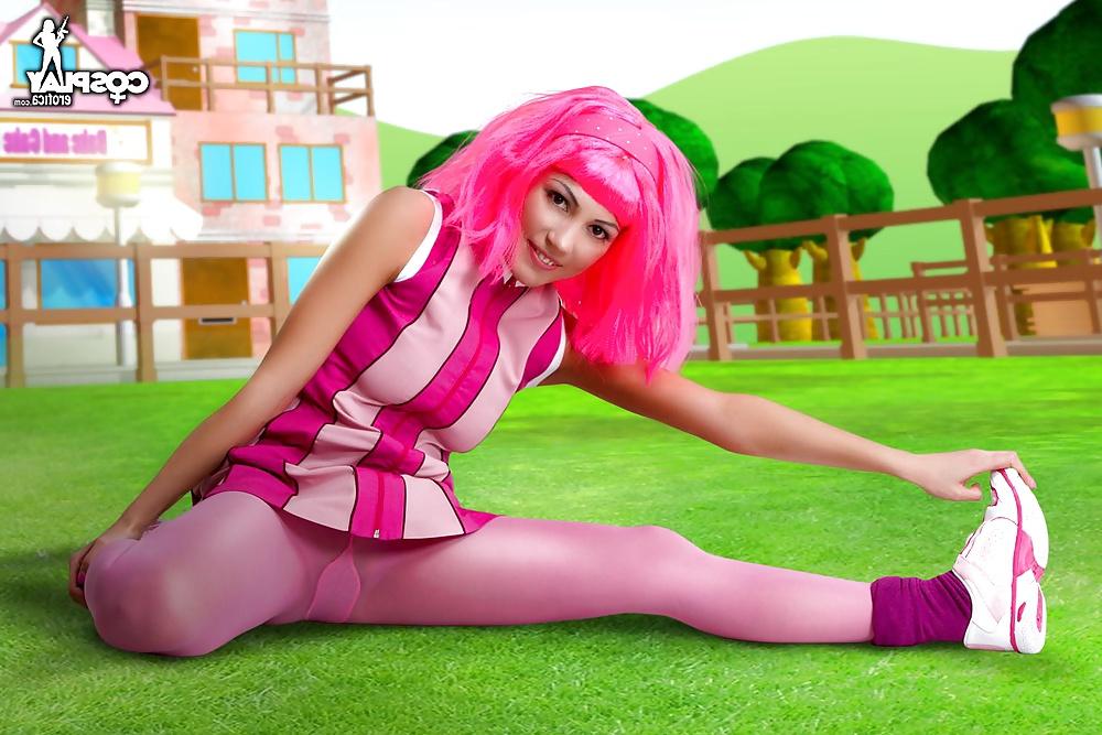 25P Cosplay - Stephanie