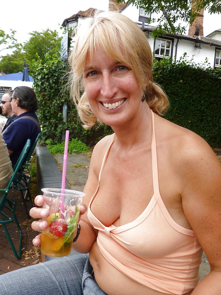 21P Showing My Hot Old Body #9 BoB
