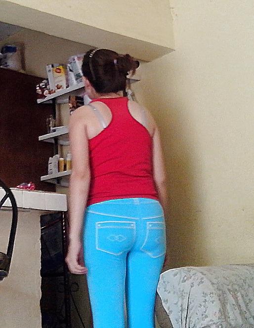 19P My sist in law in blue tights
