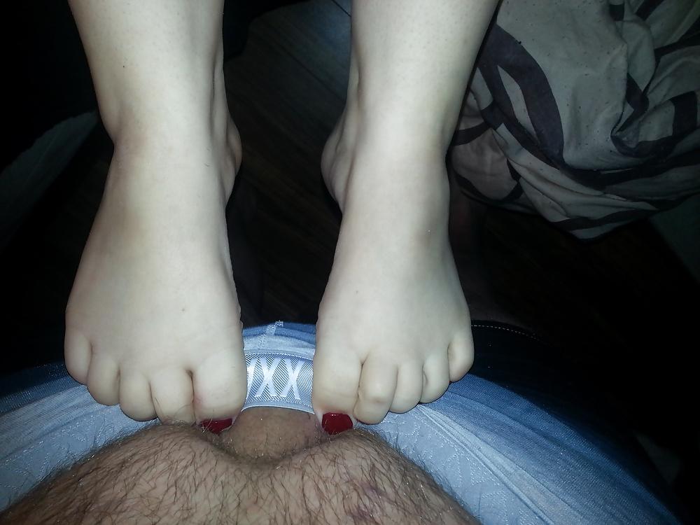16P Lost Footjob Pictures