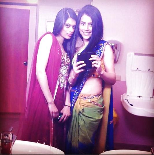 6P Even More Random Indian & Pakistani Girls