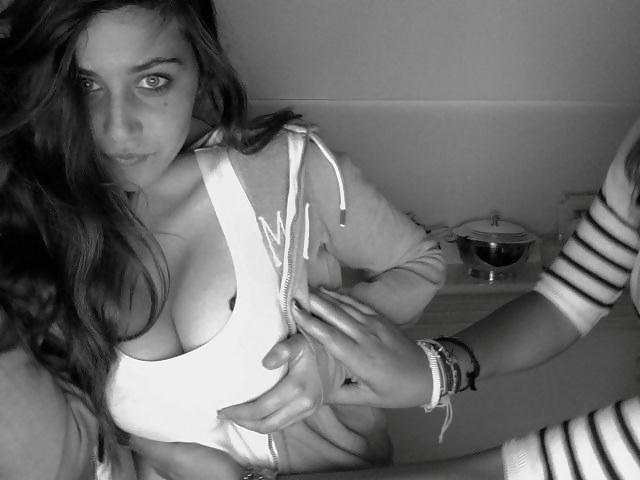 25P HOT YOUNG FACEBOOK SLUTS - COMMENT DIRTY PLS