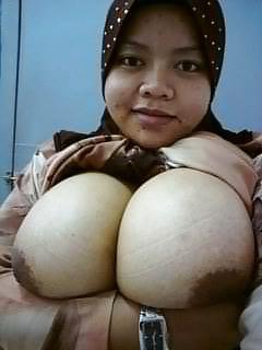 7P Awek melayu tudung lagi