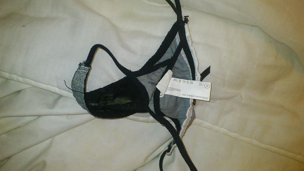 7P My sister's dirty thongs