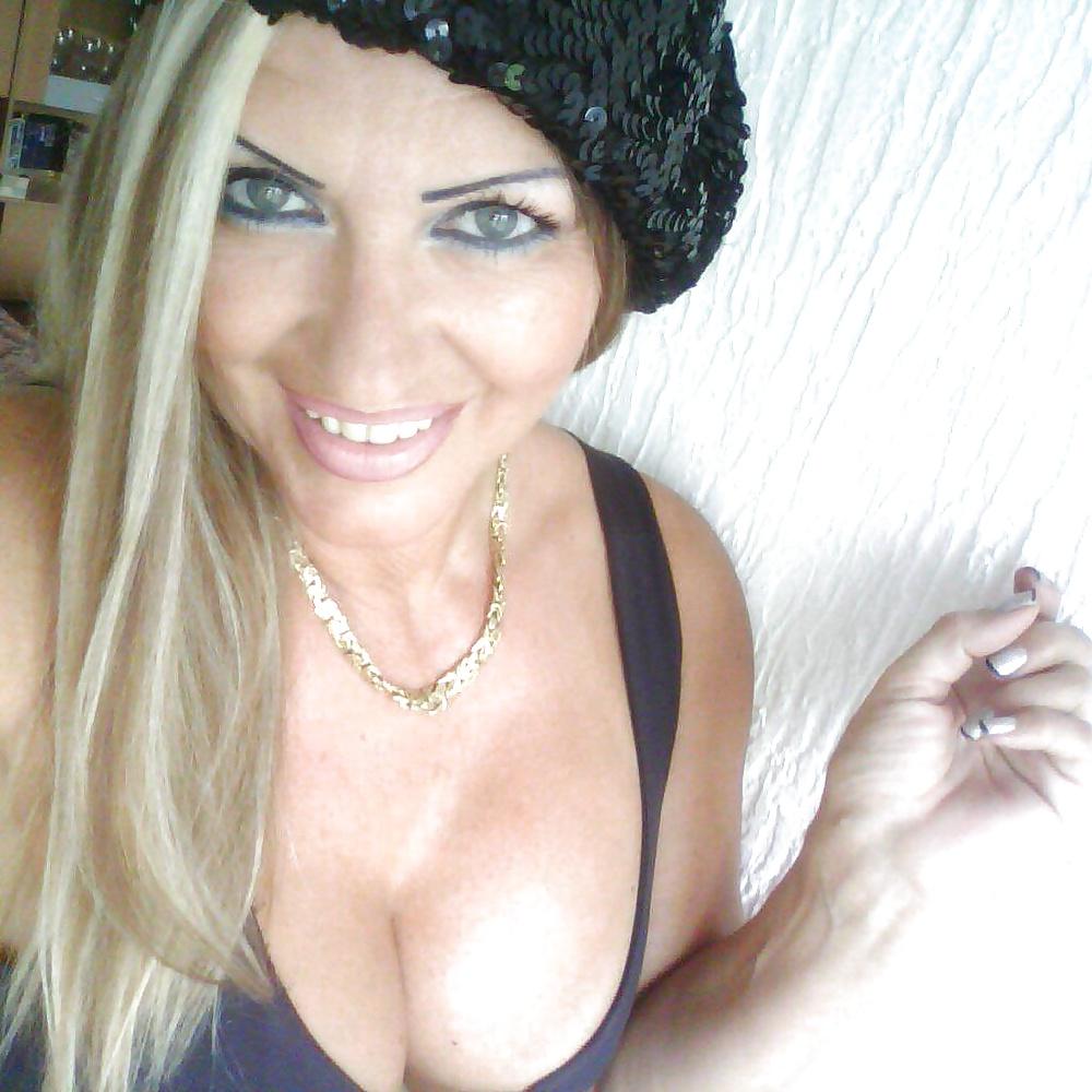 25P Serbian Milf Olja