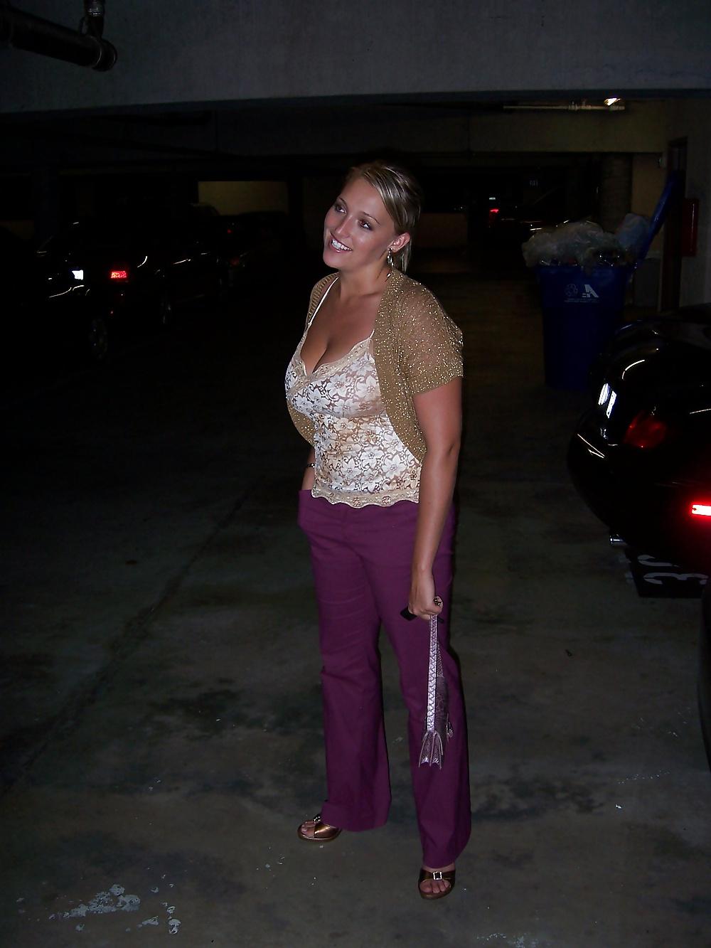 25P Busty MILF Mom Tits Exposed