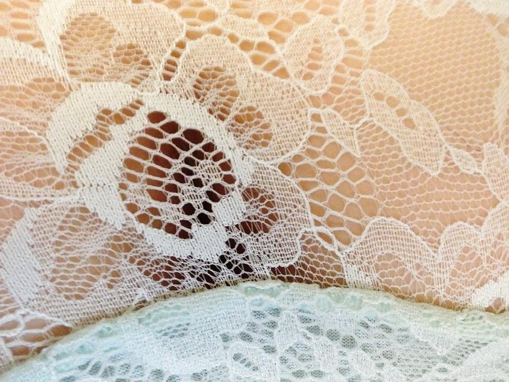 25P Ice Blue Lace