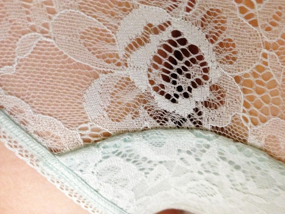 25P Ice Blue Lace
