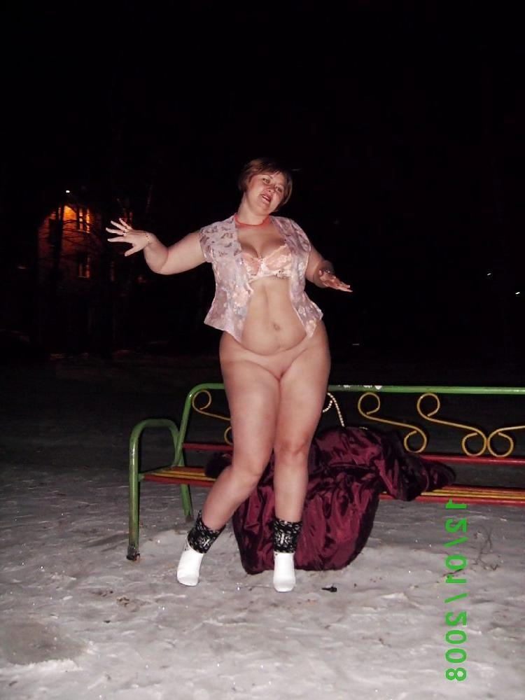 19P Busty milf 2.