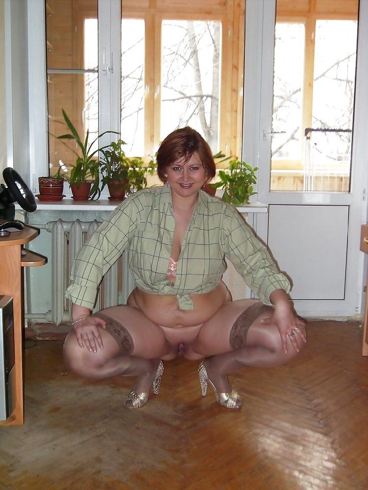 19P Busty milf 2.