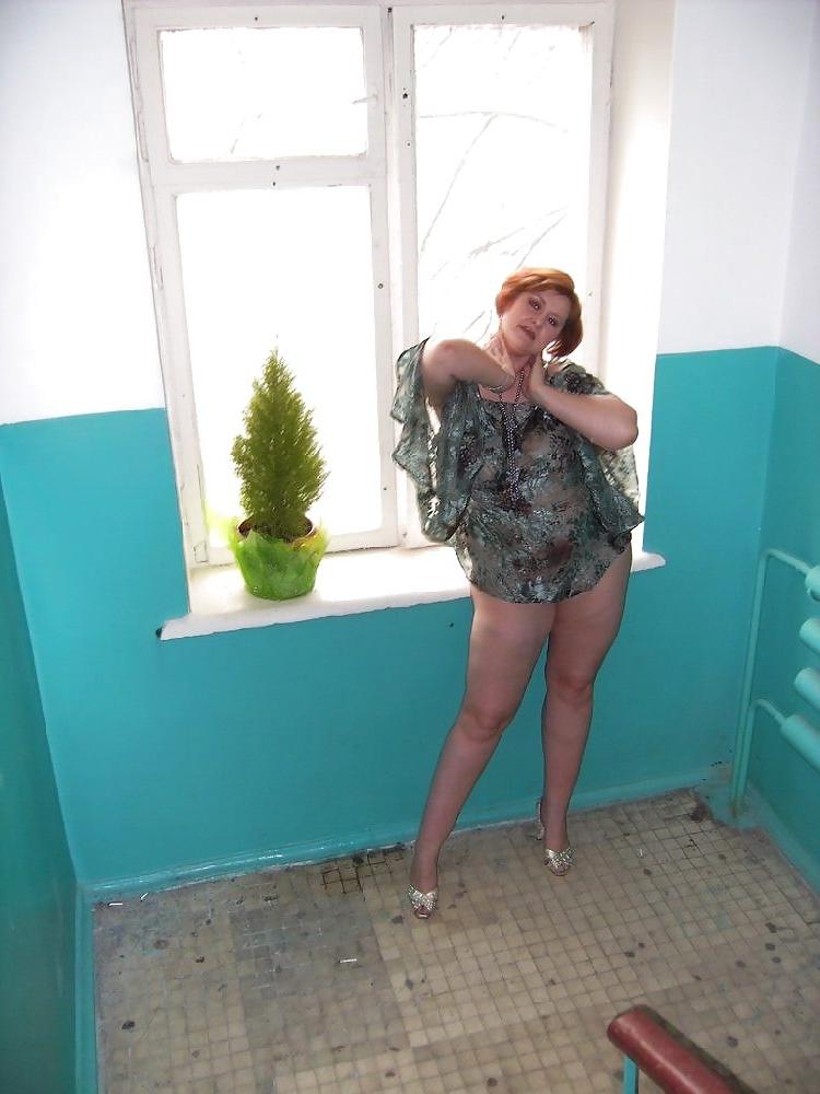 19P Busty milf 2.