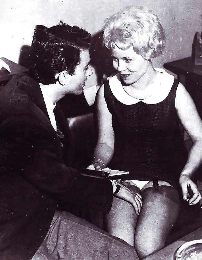 16P Vintage lady's &  Foreplay-num-001