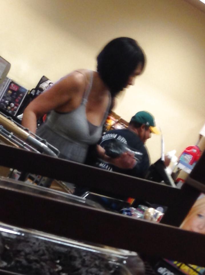 10P Busty candid asian lady