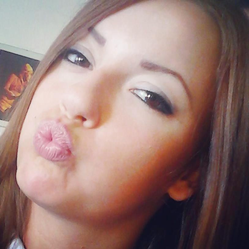 25P Little teen slut wants dick!