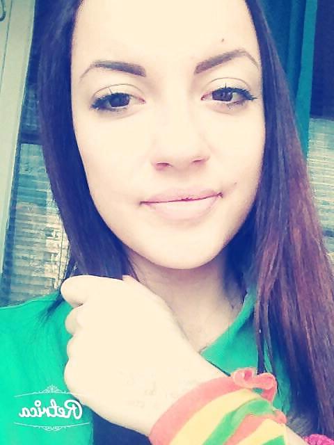 25P Little teen slut wants dick!