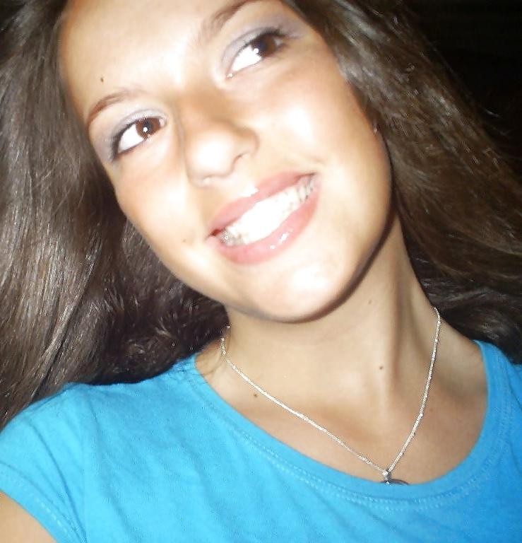 25P Little teen slut wants dick!