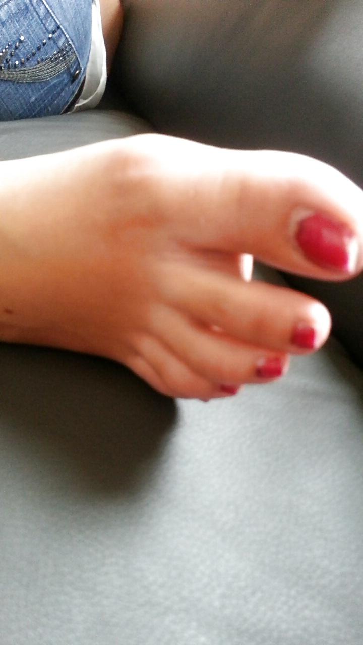 15P French lover wife red toes feet