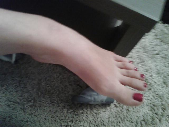 15P French lover wife red toes feet
