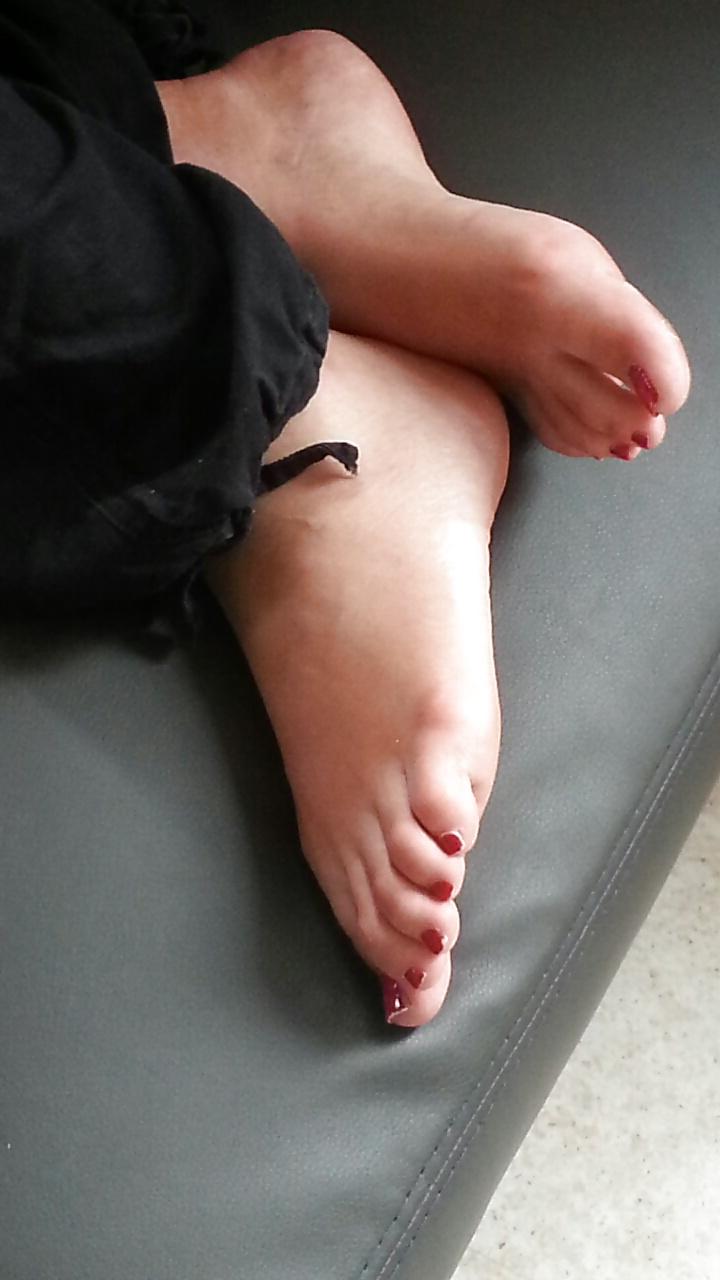 15P French lover wife red toes feet
