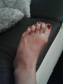 15P French lover wife red toes feet