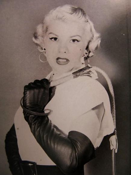 10P Retro Dommes to Worship