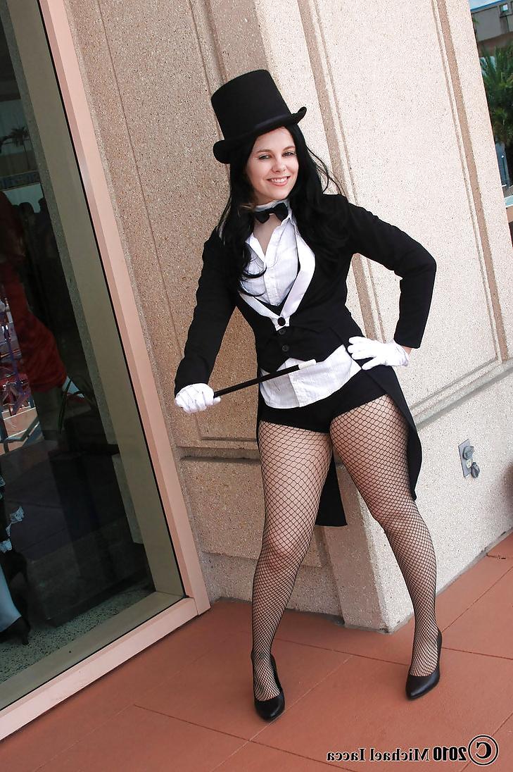 18P Cosplay is Hot
